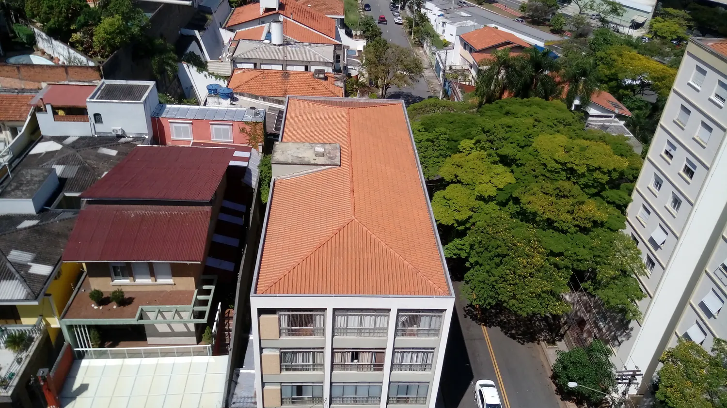 Telhado de prédio e condomínio executado pela Elite Telhados — foto 01