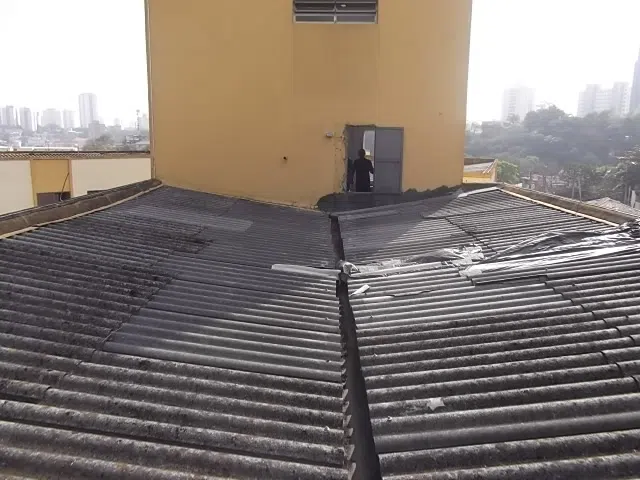 Antes da reforma de telhado Elite Telhados - obra 008